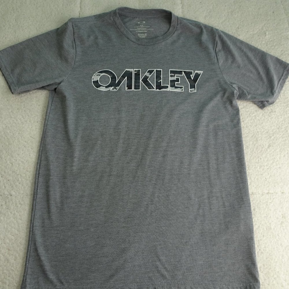 Oakley Gray Camo Logo T-Shirt Small EUC